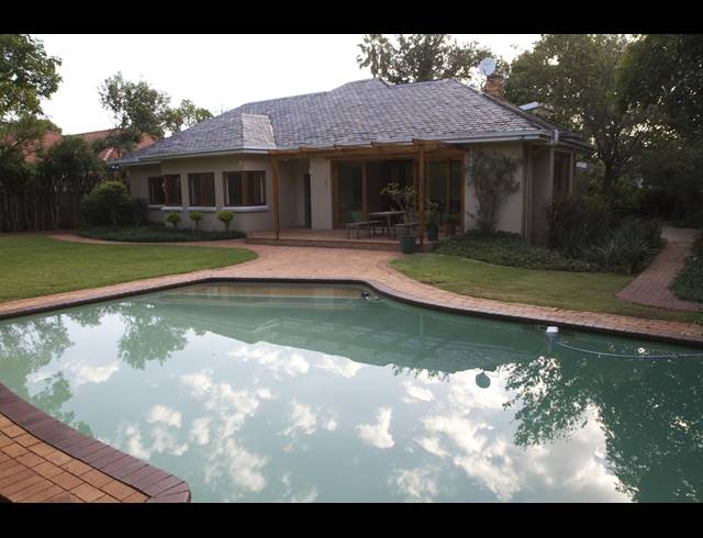 3 BEDROOM FREESTANDING RENTED IN EMMARENTIA